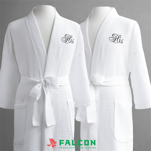 Áo choàng tắm tổ ong được Falcon cung cấp chuyên dụng cho khách sạn, resort